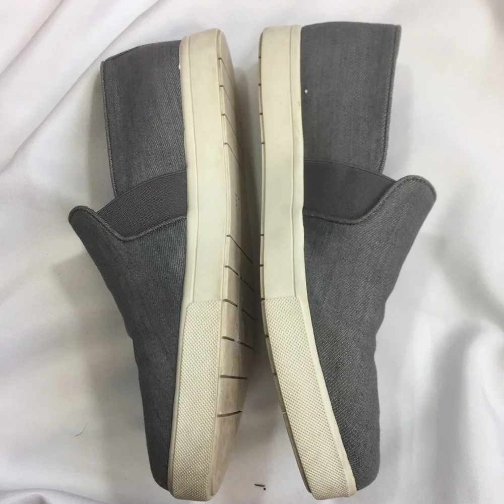 Vince Piece Denim Slip On Shoes Sz 6